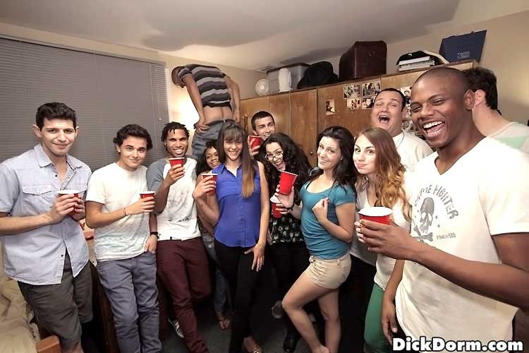 Dick Dorm screenshot 3